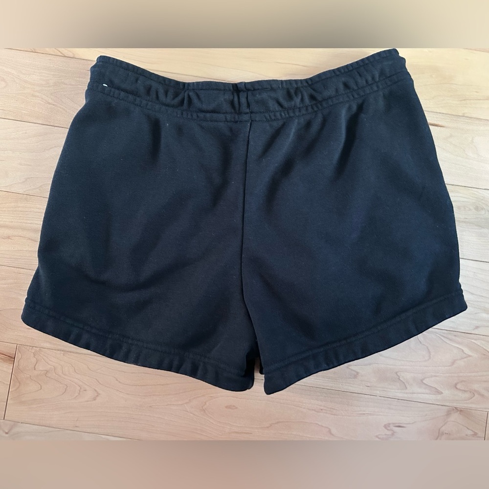 Nike Black Athletic Shorts Relaxed Fit - Picture 3 of 4